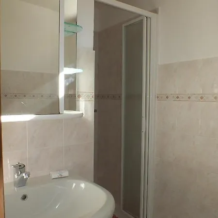 Acero Rosso Apartamento Bellagio