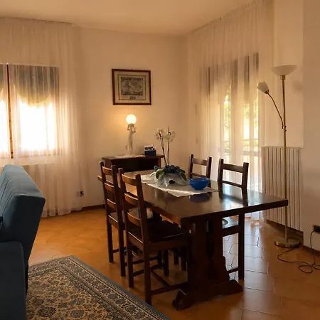 Acero Rosso Apartment *