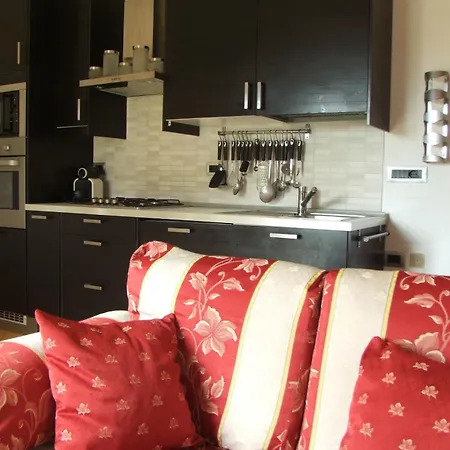 Acero Rosso ベッラージョ