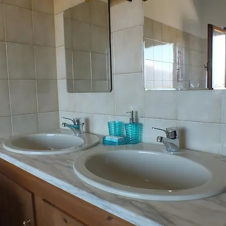 Acero Rosso ベッラージョ