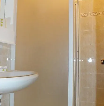 アパート Acero Rosso